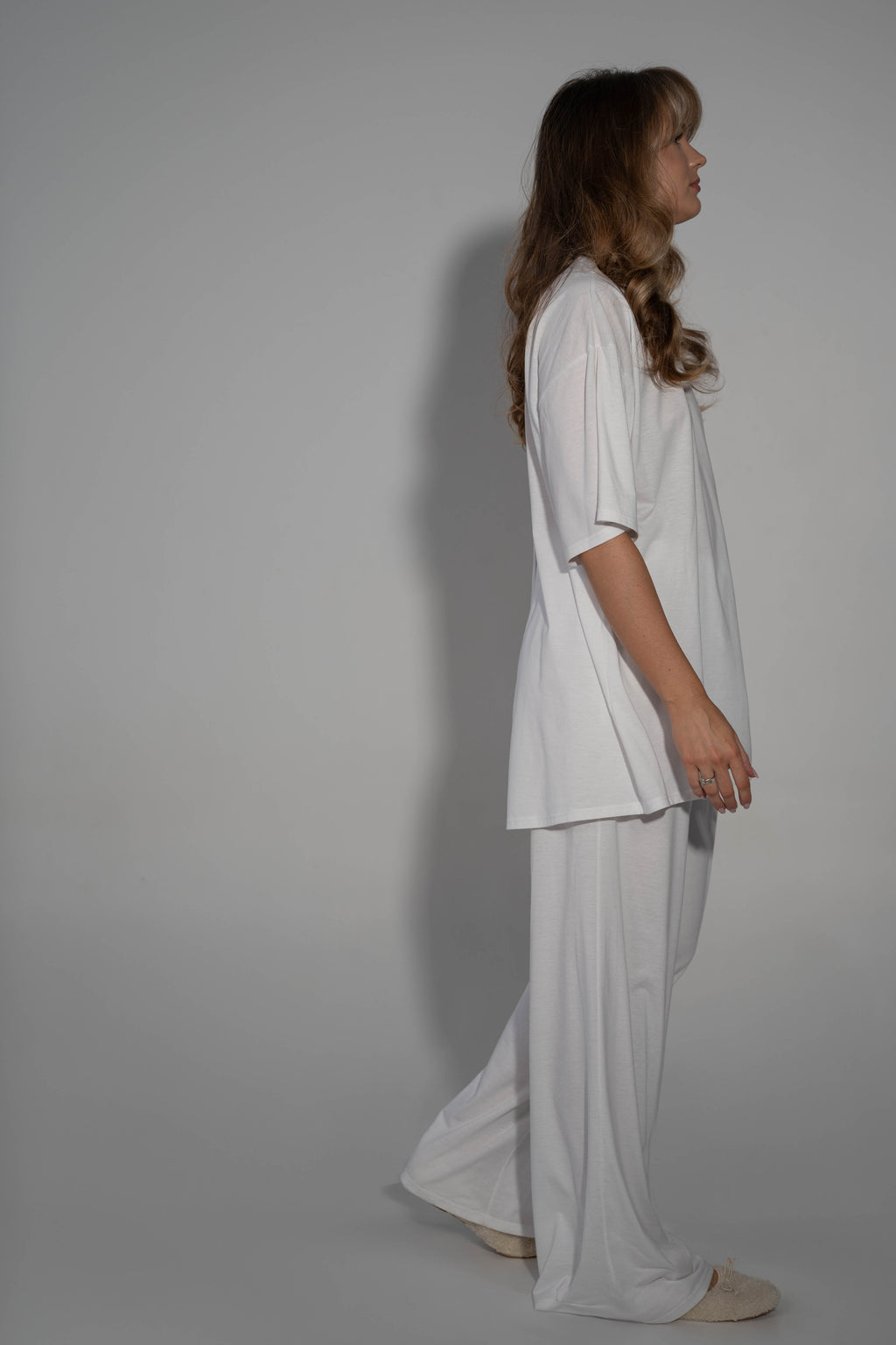 T-krekls ar atvērtu muguras daļu